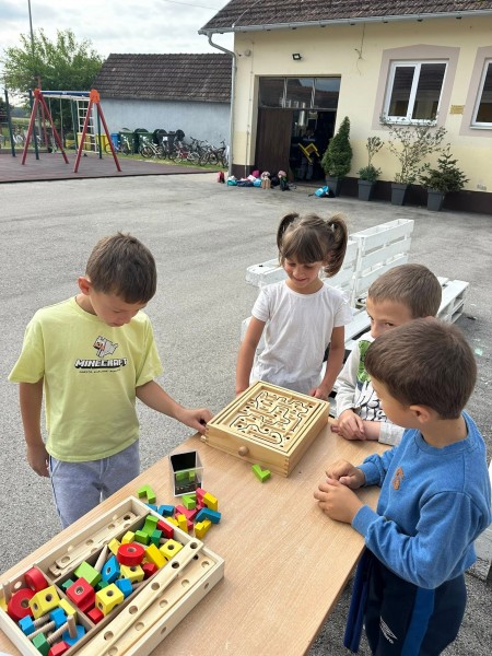 promocija-stem-podrucja-na-javnim-mjestima-dan-sporta-u-posavskim-podgajcima07